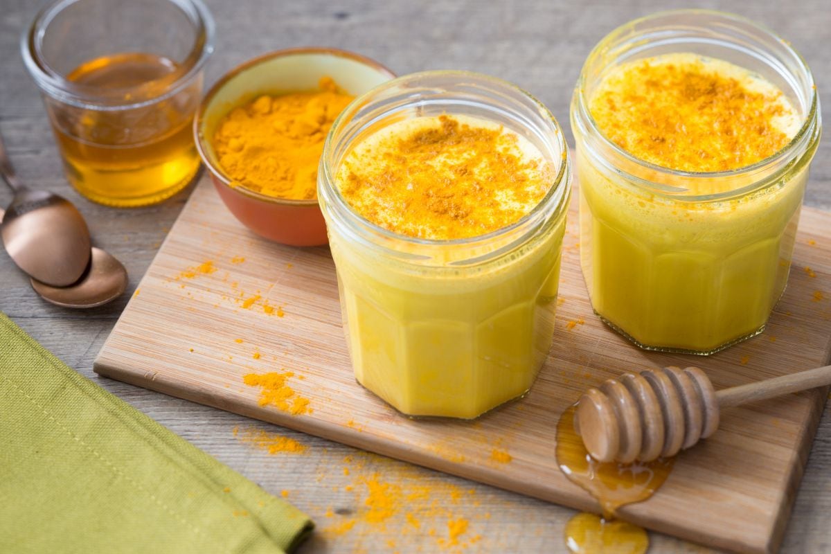 Goldene Milch