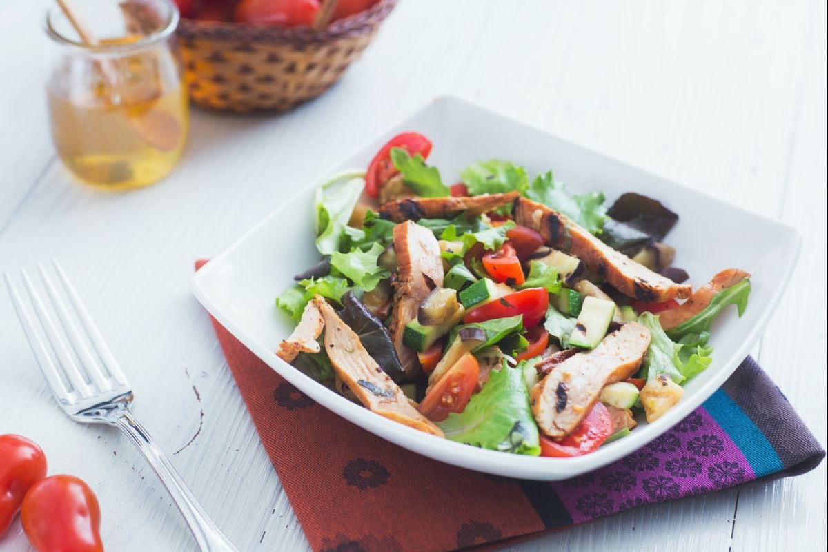 Hähnchen-Zucchini-Salat