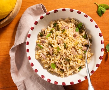 Kalter Reis mit Thunfisch, Zucchini und Zitrone