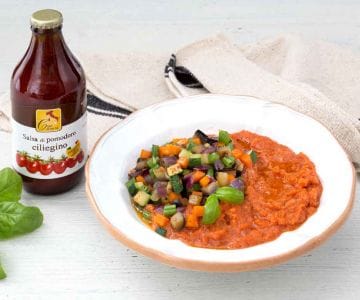 Tomatenbrei mit Frühlingsgemüse