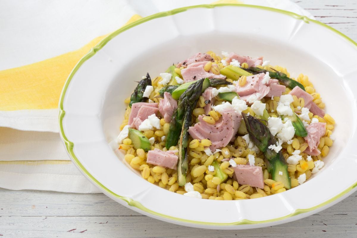 Graupen mit Thunfisch und Safran