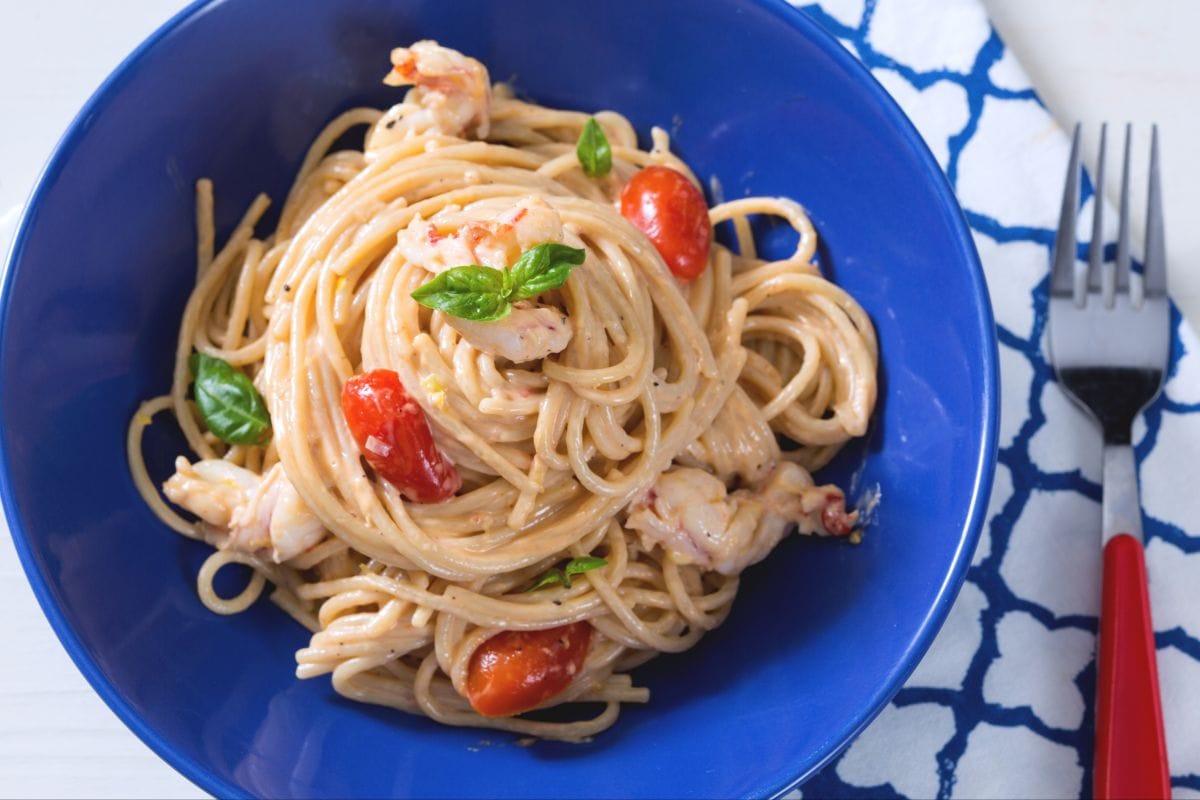 Pasta mit Sahne und Garnelen