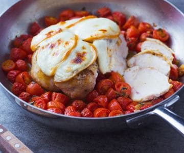 Hähnchenbrust im Ofen mit Scamorza