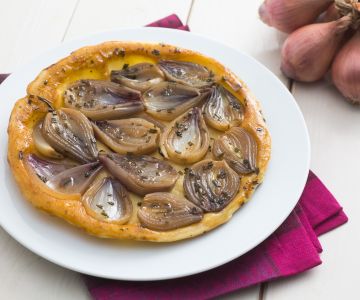 Tatin mit Schalotten